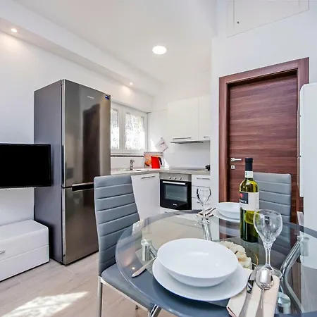 Anastasia Apartment *